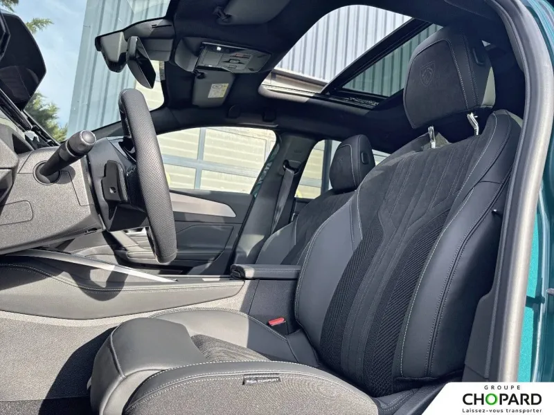 Image secondaire du véhicule 12