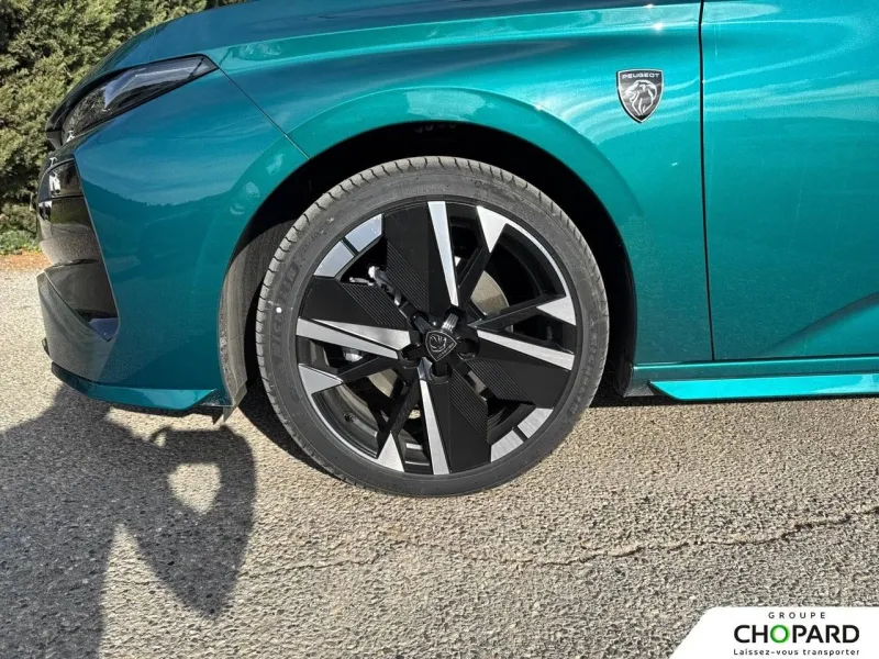 Image secondaire du véhicule 23