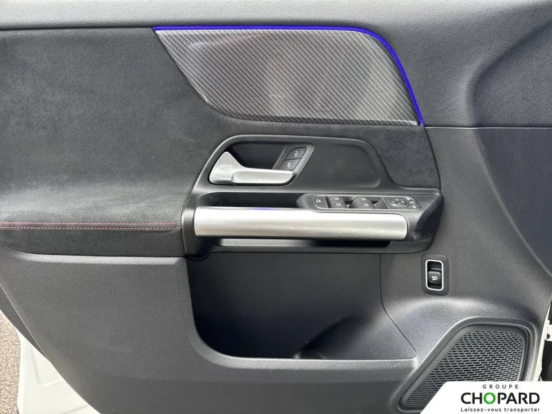 Image secondaire du véhicule 23