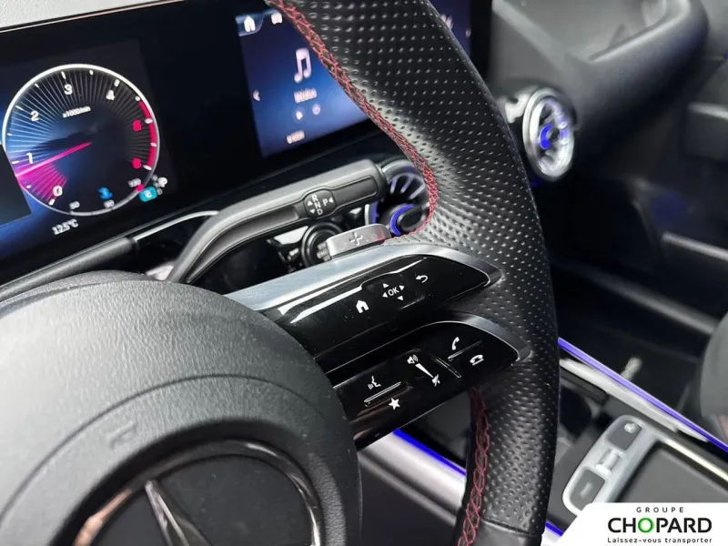 Image secondaire du véhicule 24