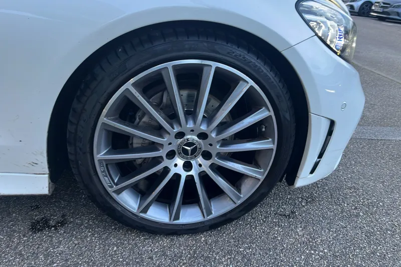 Image secondaire du véhicule 15