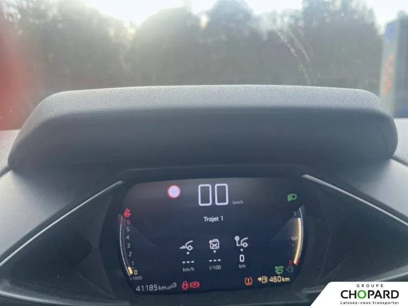 Image secondaire du véhicule 24