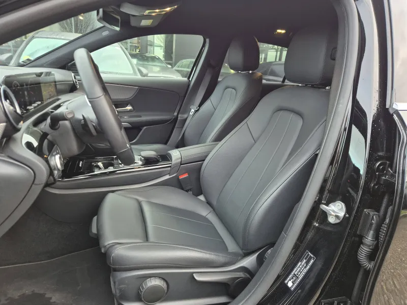 Image secondaire du véhicule 11