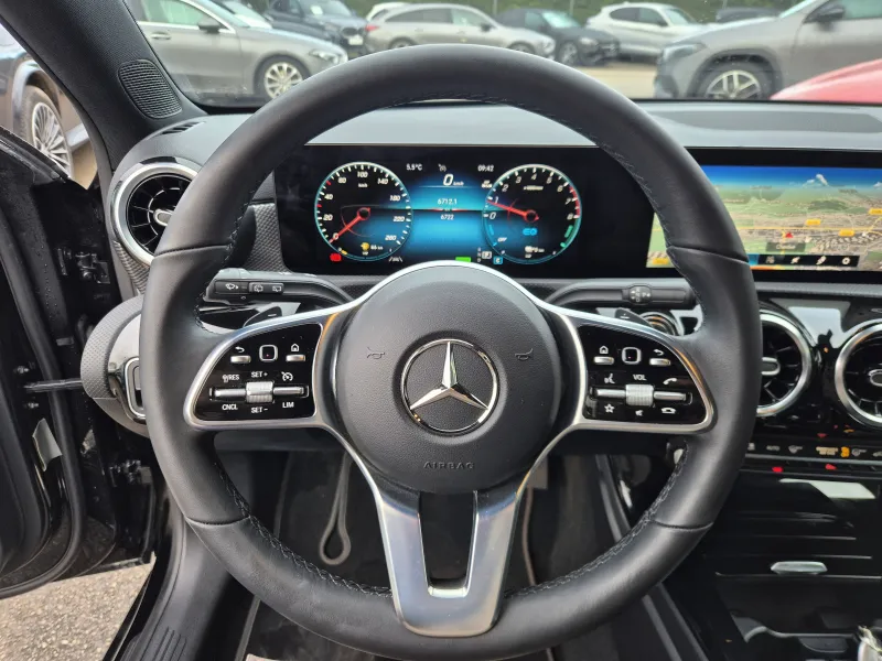 Image secondaire du véhicule 13