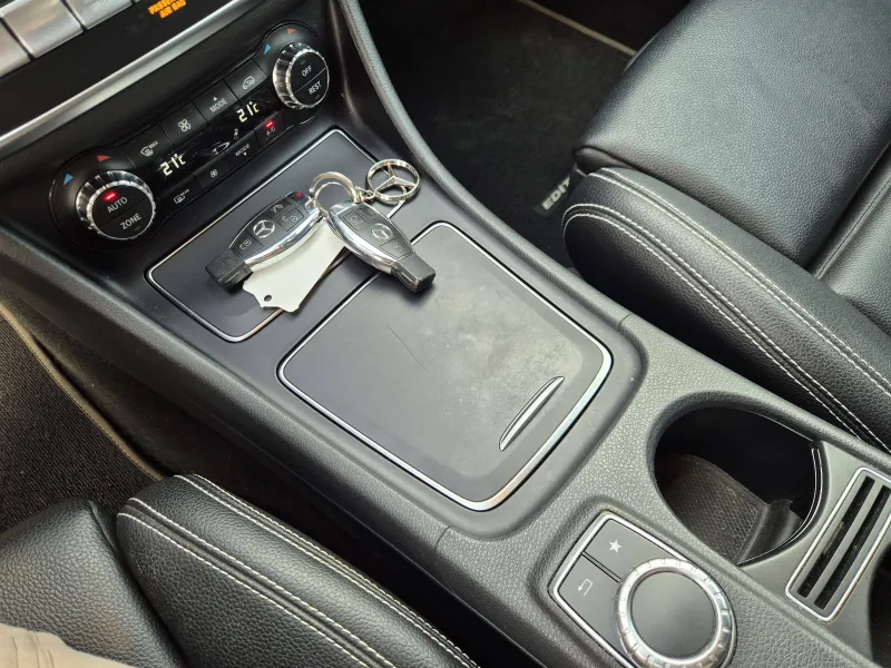 Image secondaire du véhicule 24