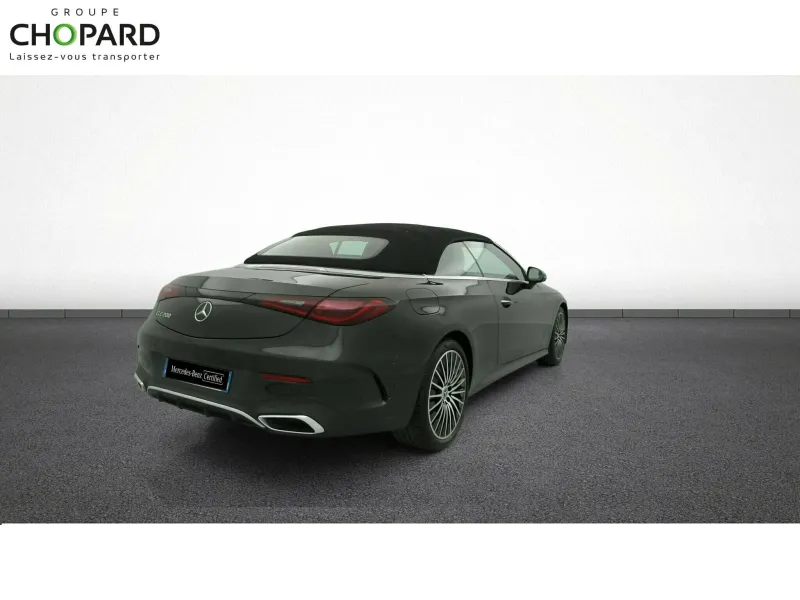 Image secondaire du véhicule 9