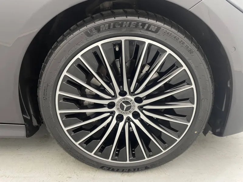 Image secondaire du véhicule 14