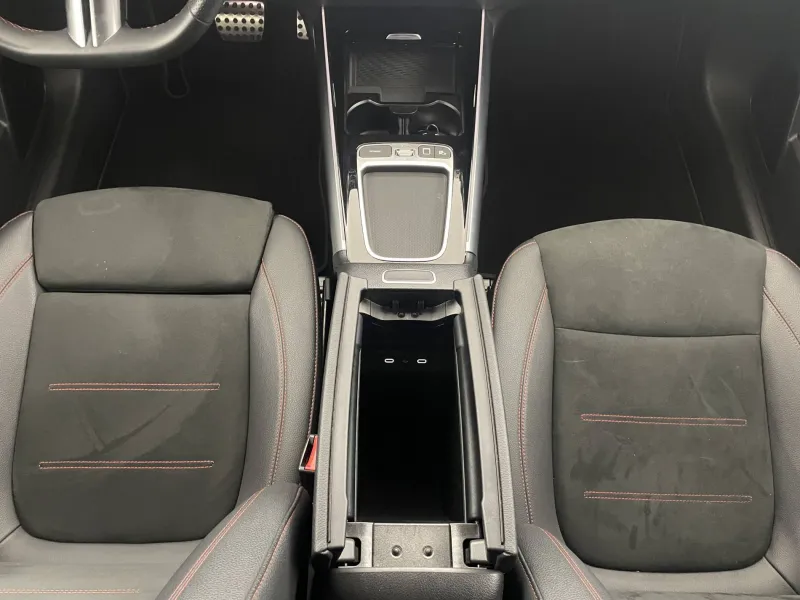 Image secondaire du véhicule 31