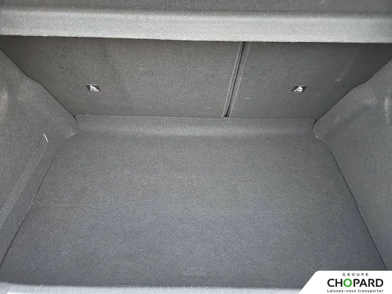 Image secondaire du véhicule 9