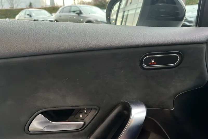 Image secondaire du véhicule 17