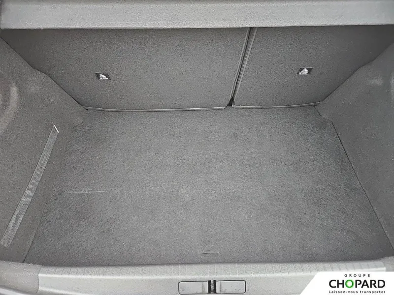 Image secondaire du véhicule 9