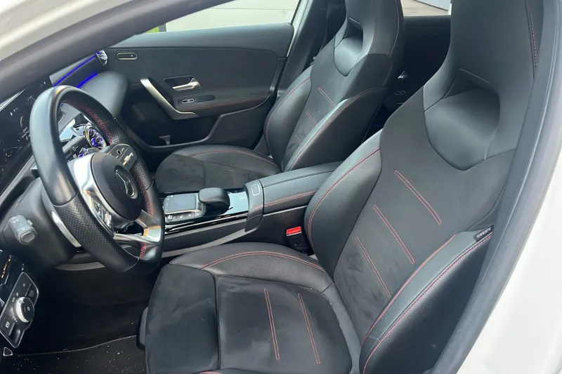 Image secondaire du véhicule 38