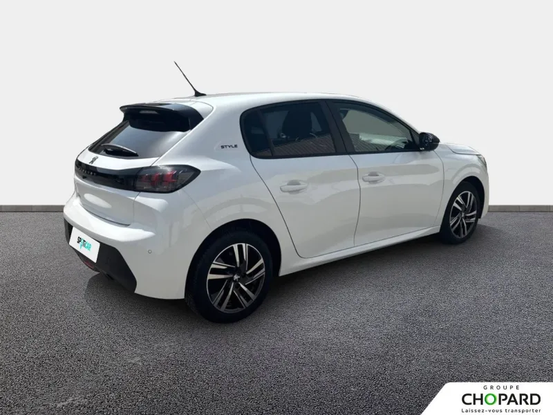 Image secondaire du véhicule 4