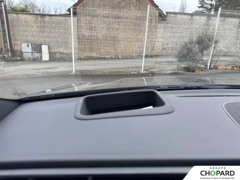 Image secondaire du véhicule 24