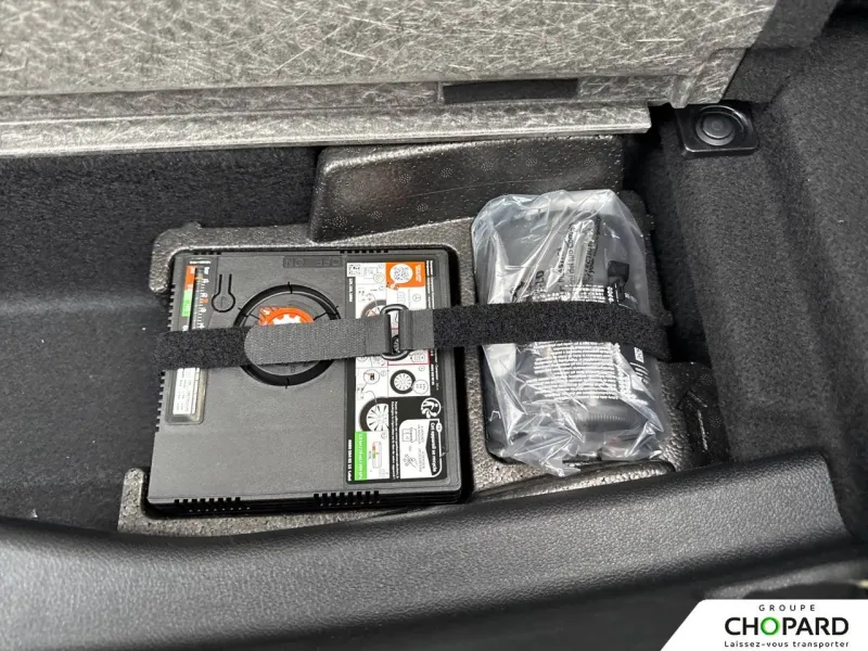 Image secondaire du véhicule 30