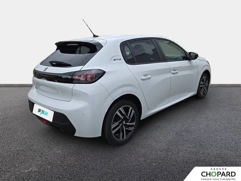 Image secondaire du véhicule 4