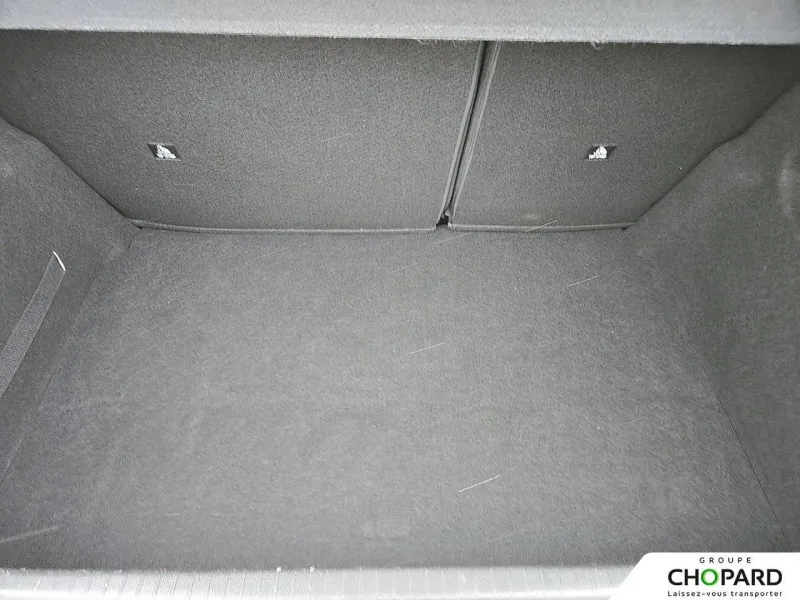 Image secondaire du véhicule 9