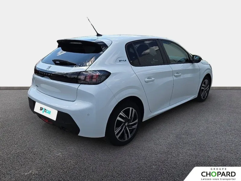 Image secondaire du véhicule 4