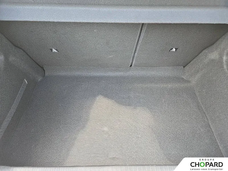 Image secondaire du véhicule 9