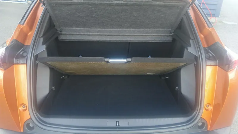 Image secondaire du véhicule 10