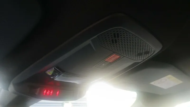 Image secondaire du véhicule 23