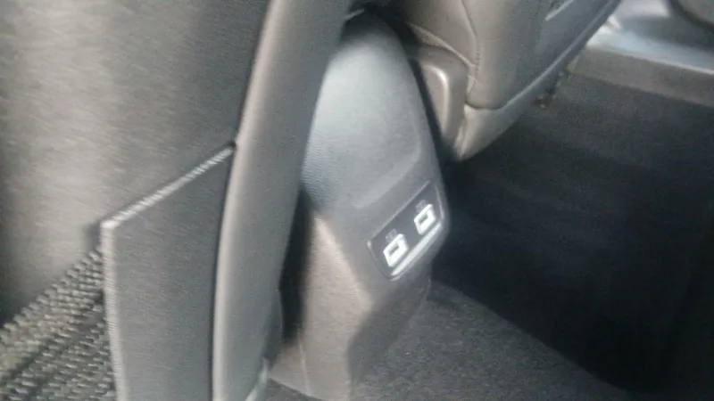 Image secondaire du véhicule 39