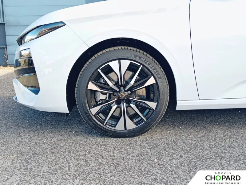 Image secondaire du véhicule 10