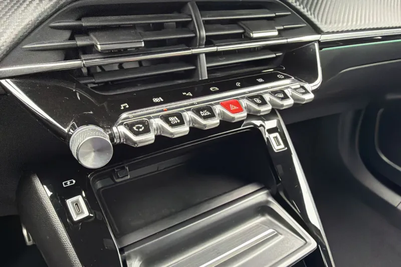 Image secondaire du véhicule 66