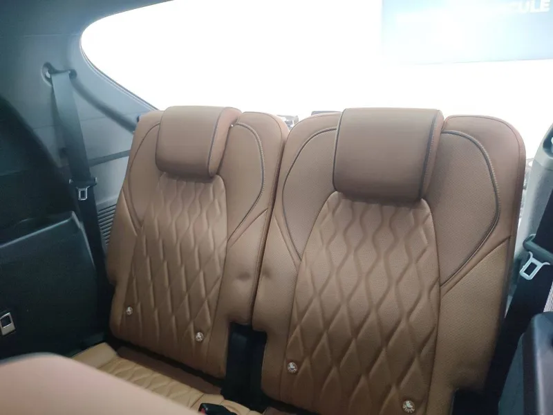 Image secondaire du véhicule 18