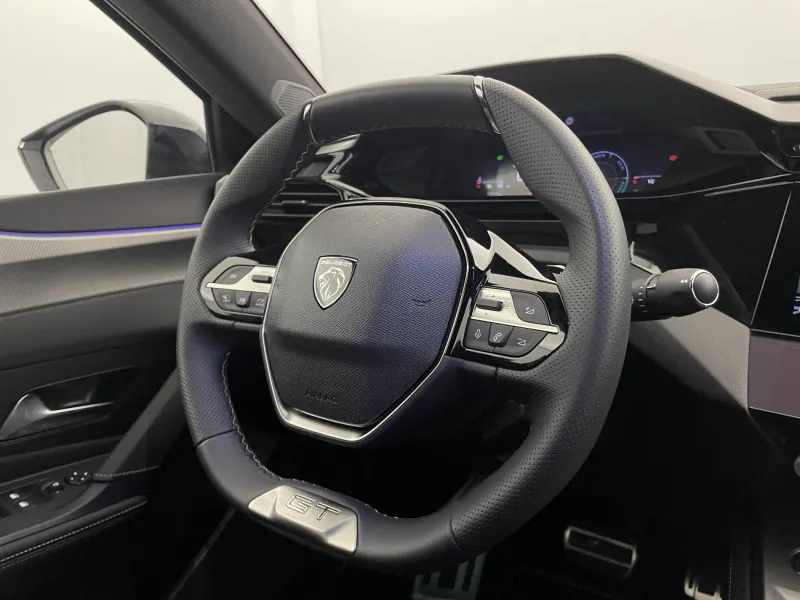 Image secondaire du véhicule 32