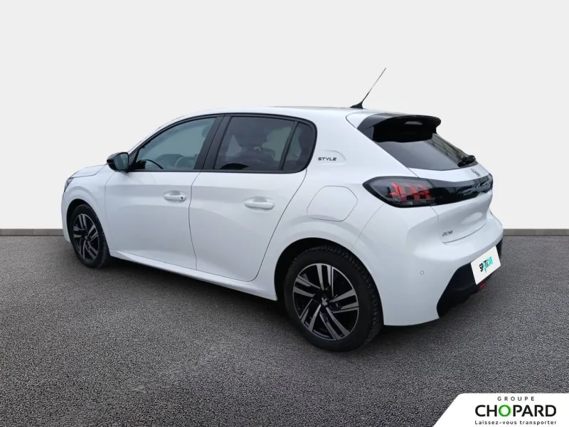 Image secondaire du véhicule 8