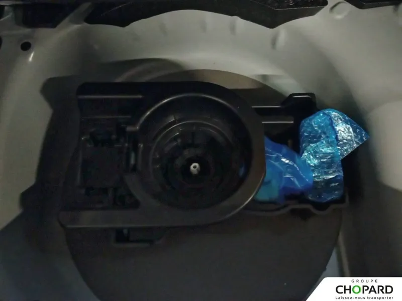 Image secondaire du véhicule 4