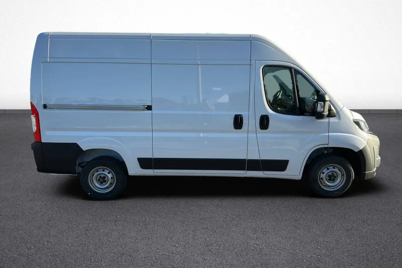 Image secondaire du véhicule 8