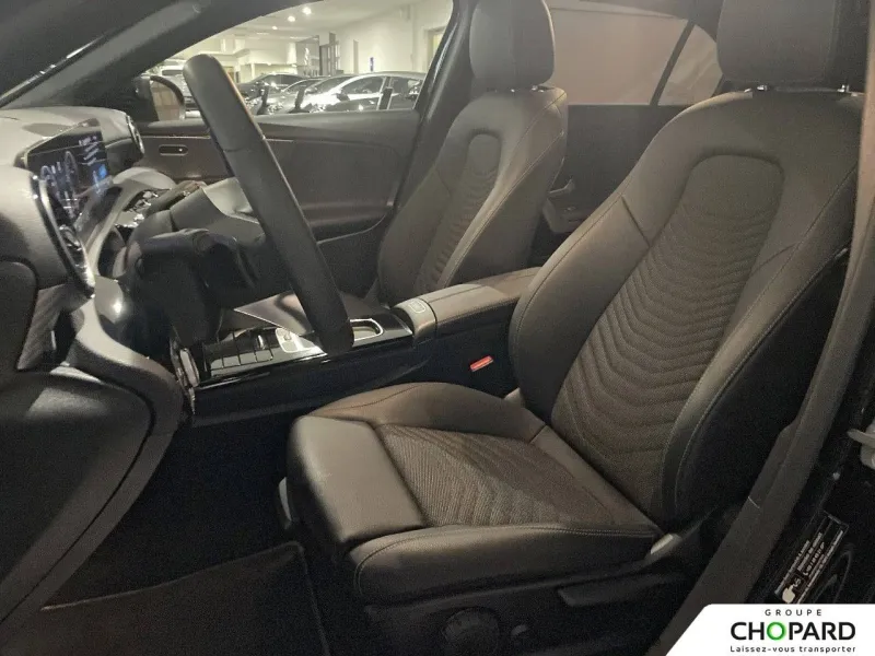 Image secondaire du véhicule 12