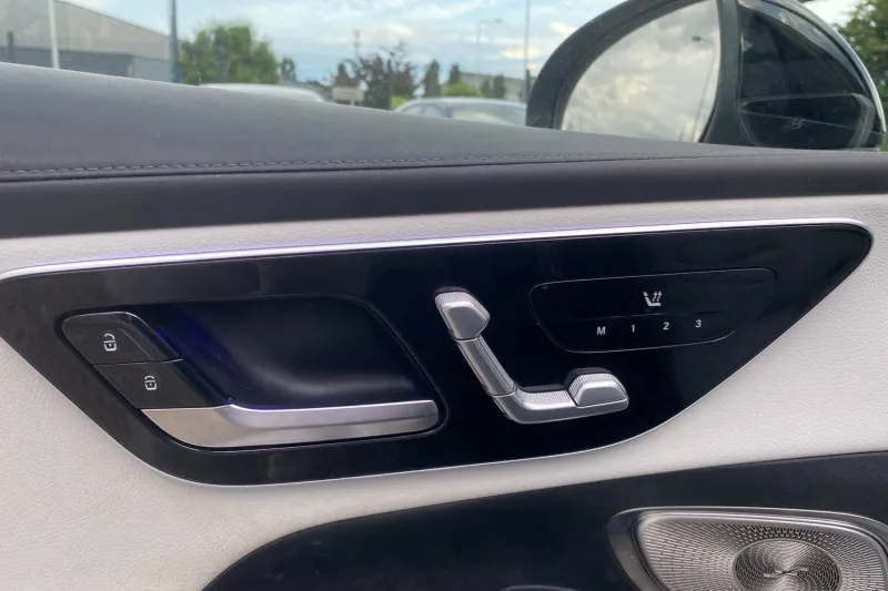 Image secondaire du véhicule 19