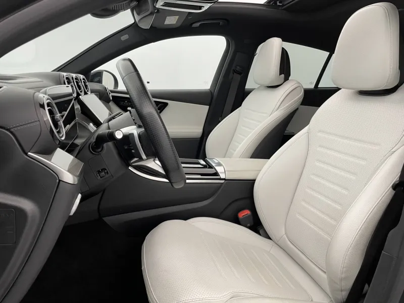 Image secondaire du véhicule 44