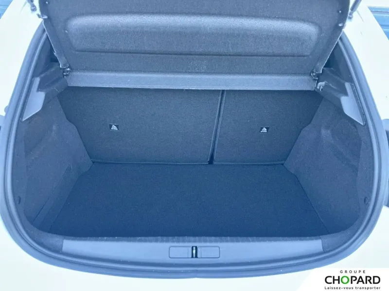 Image secondaire du véhicule 9