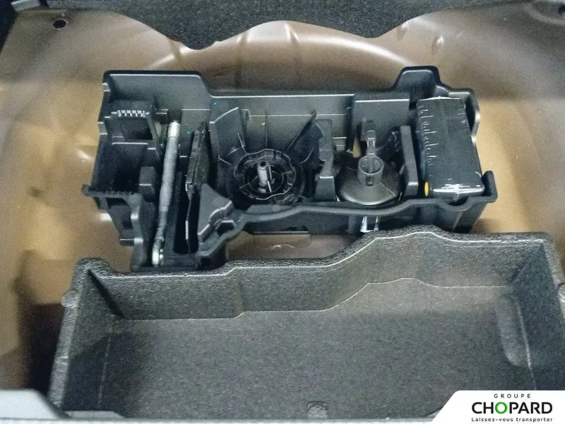 Image secondaire du véhicule 21