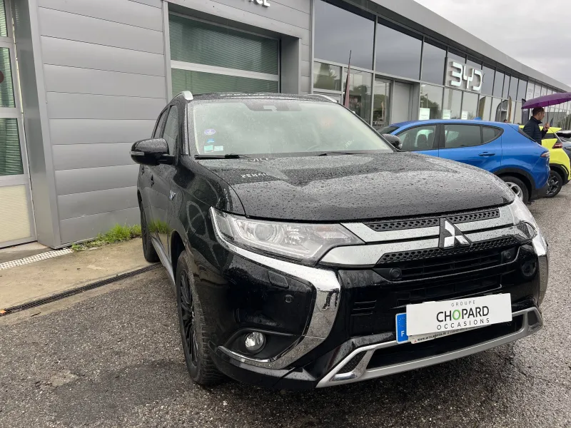 Mitsubishi-OUTLANDER PHEV-Outlander 2.4l PHEV Twin Motor 4WD Mitsubishi-OUTLANDER PHEV-d'occasion chez BYD Cannes