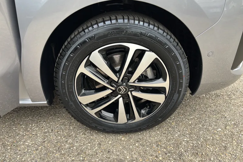 Image secondaire du véhicule 11