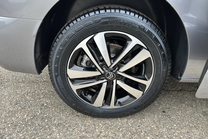 Image secondaire du véhicule 16