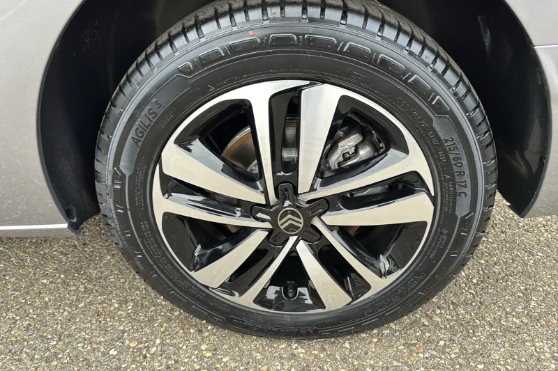 Image secondaire du véhicule 17