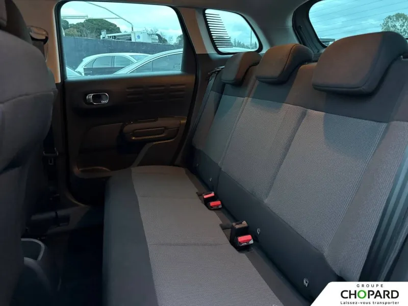 Image secondaire du véhicule 12