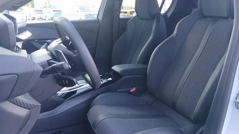 Image secondaire du véhicule 11