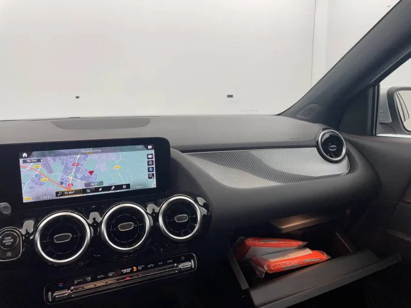 Image secondaire du véhicule 25