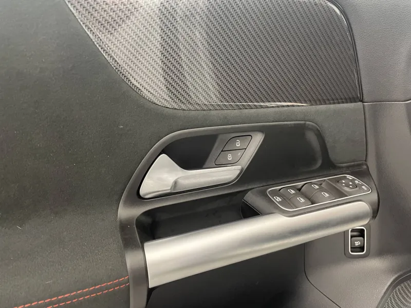 Image secondaire du véhicule 29