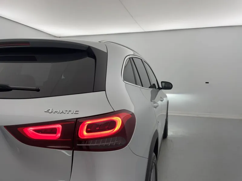 Image secondaire du véhicule 32