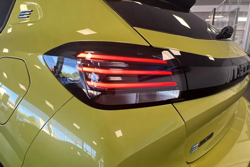 Image secondaire du véhicule 8