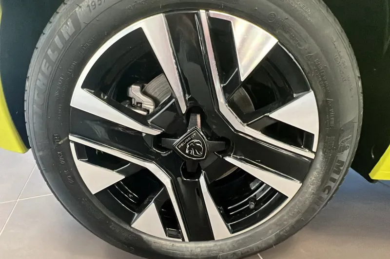 Image secondaire du véhicule 11