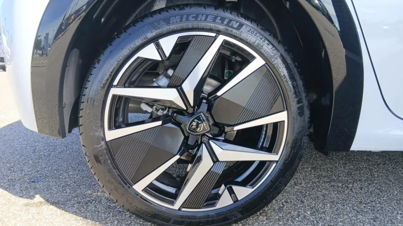 Image secondaire du véhicule 15